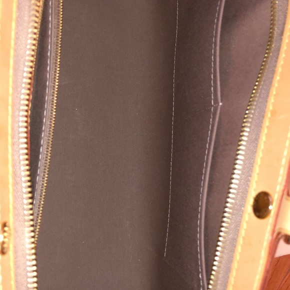 Authentic LouisVuitton Vernis Monogram Tote - Picture 4 of 9